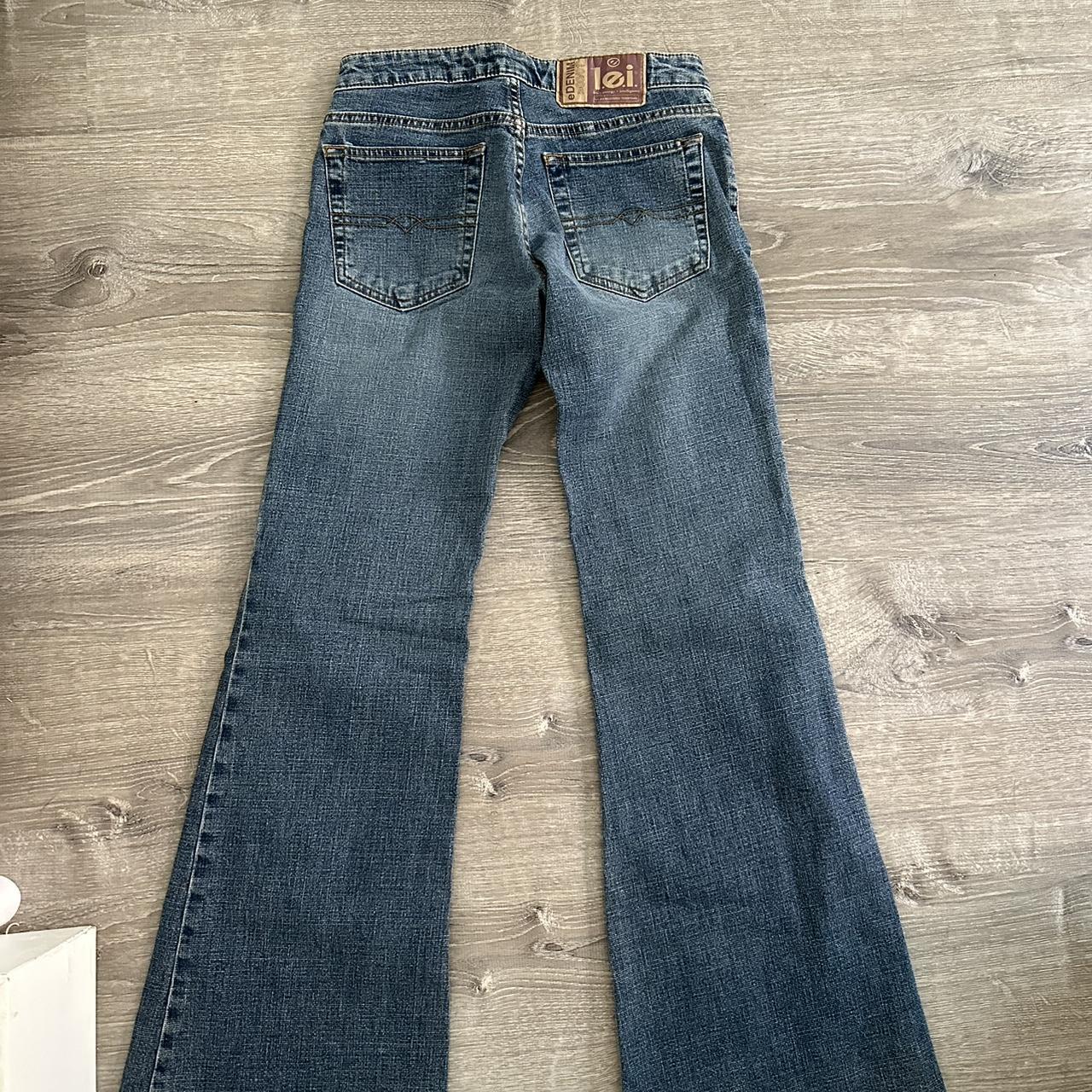 vintage LEI jeans low rise / flare fits a 0-2 send... - Depop