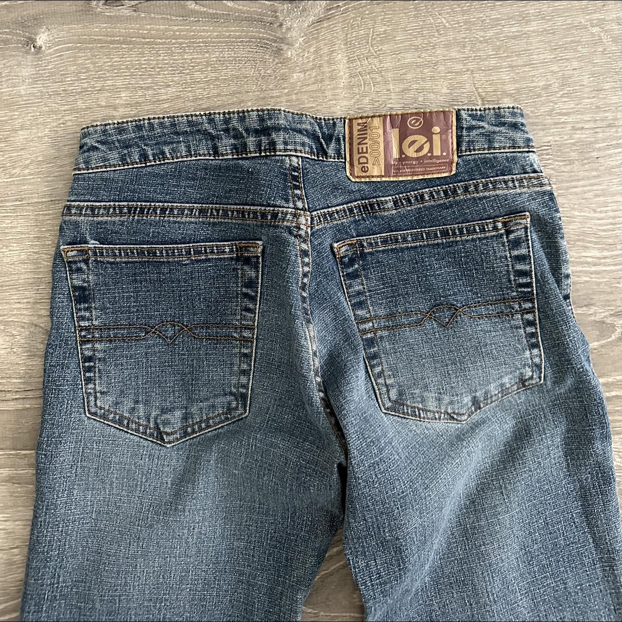 vintage LEI jeans low rise / flare fits a 0-2 send... - Depop