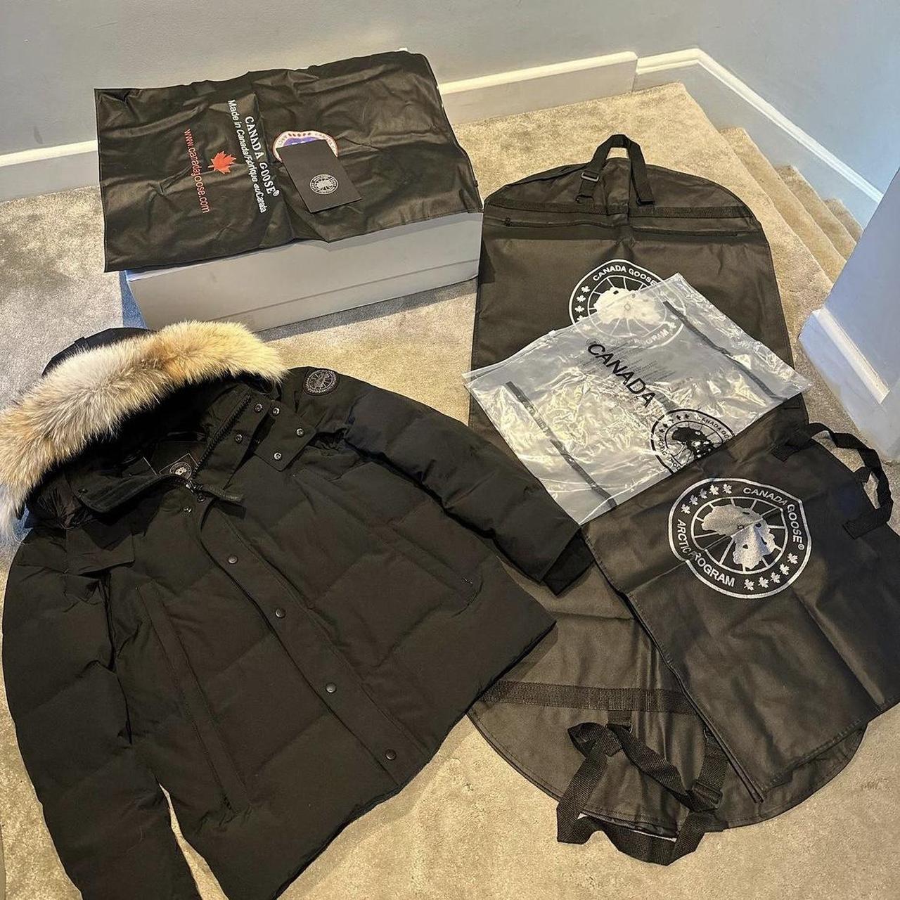 CANADA GOOSE WYNDHAM PARKA (Black Label), Any
