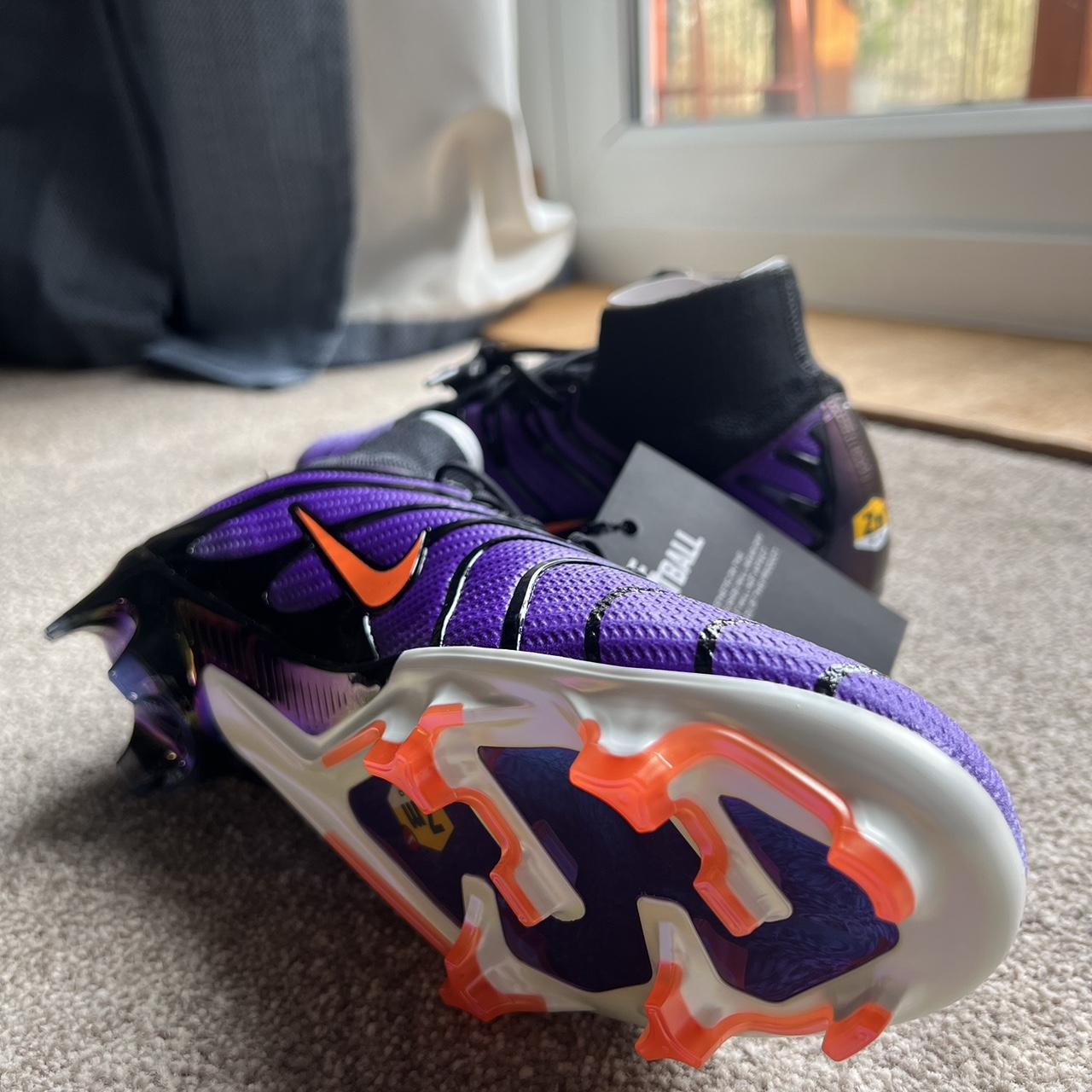 tn purple nike