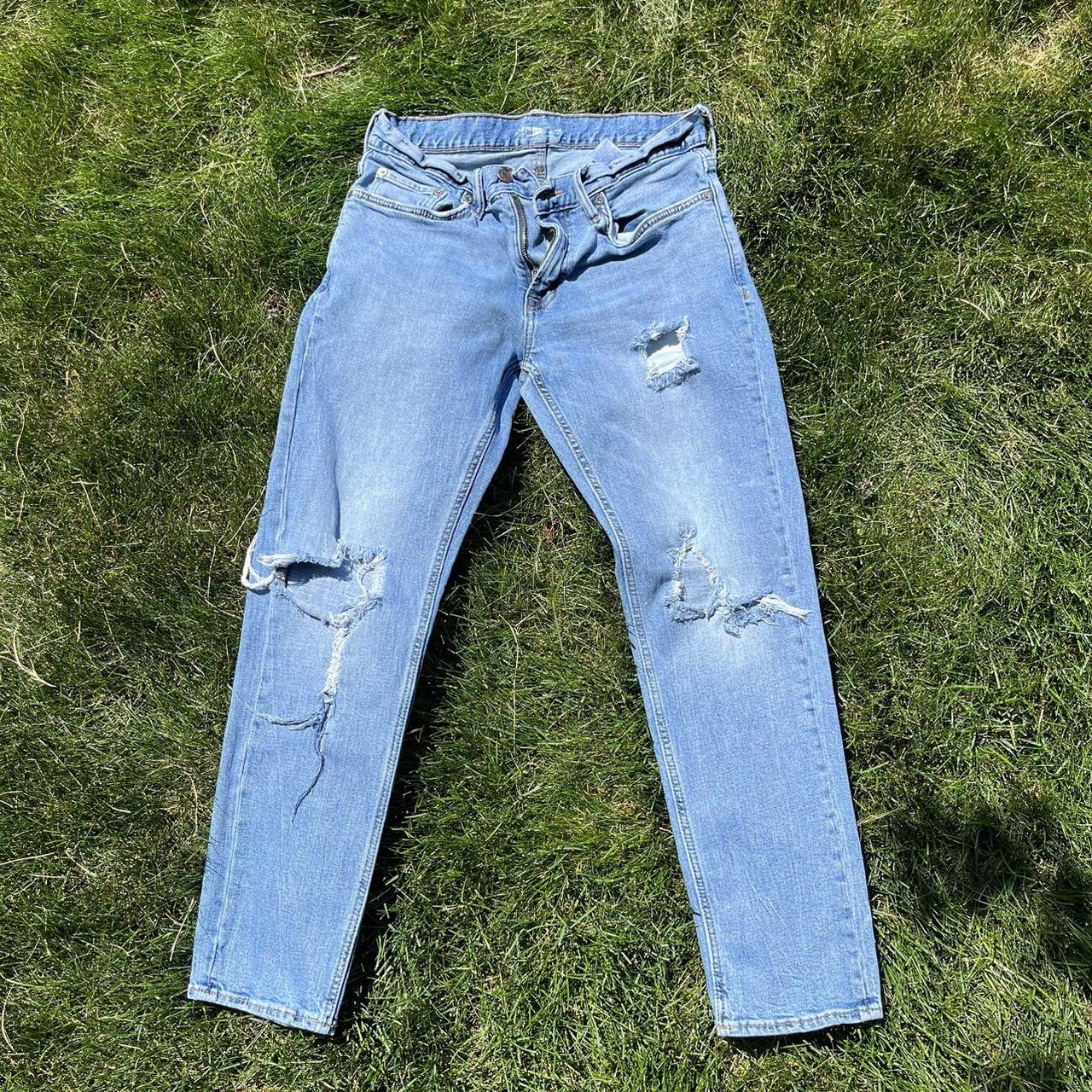 oldnavy-slim-bluejeans-30x30-ripped-depop