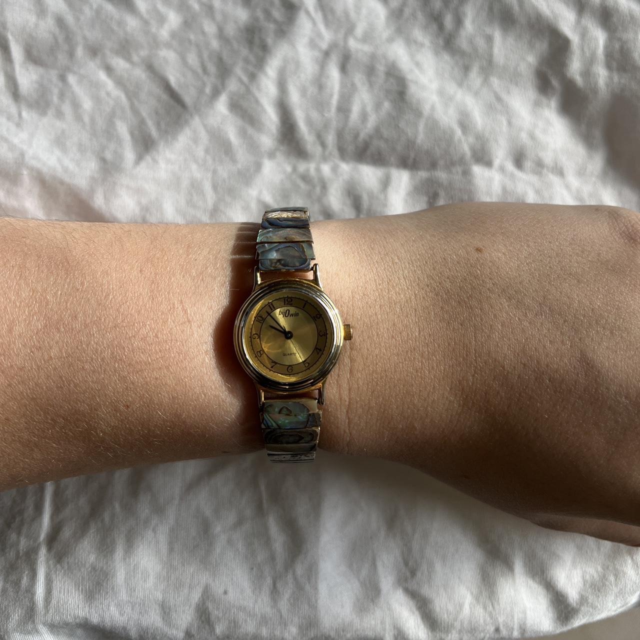 Vintage women s watch The colors of Abalone shell Depop