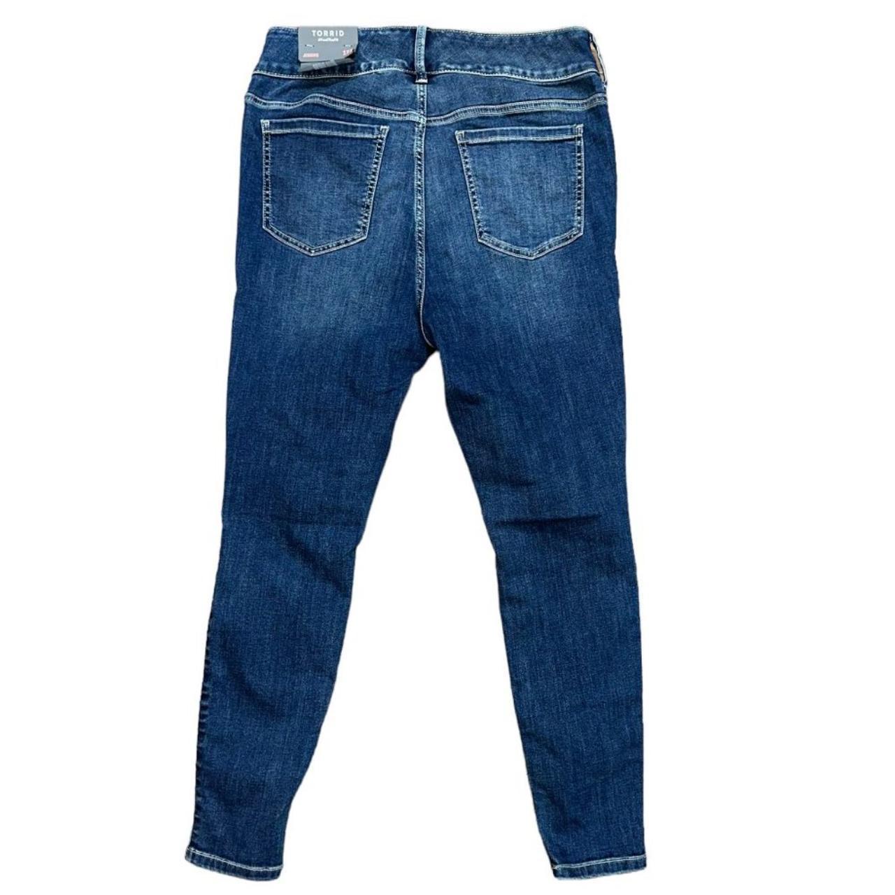High-Rise 3-Button Jegging
