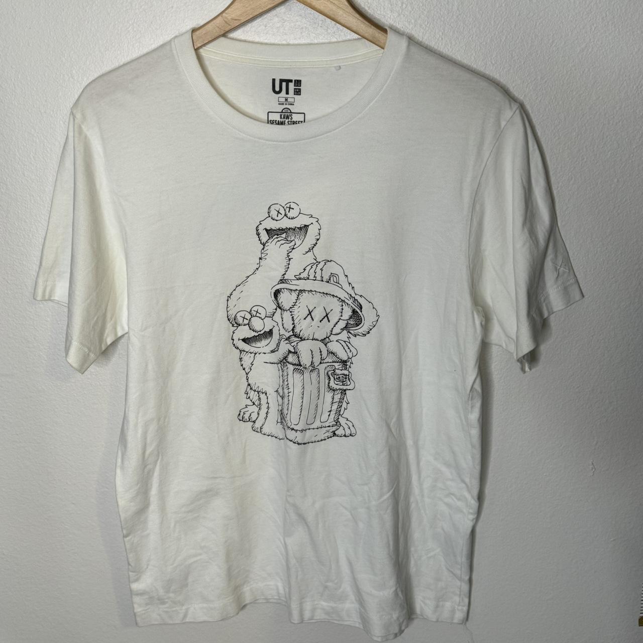 Uniqlo x KAWS Sesame Street Companion Cookie Monster Elmo White online T Shirt Medium