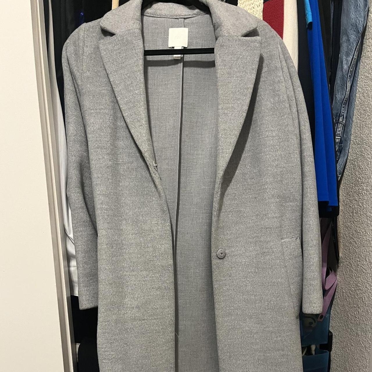 Long H&M grey coat for women !! Size S Depop