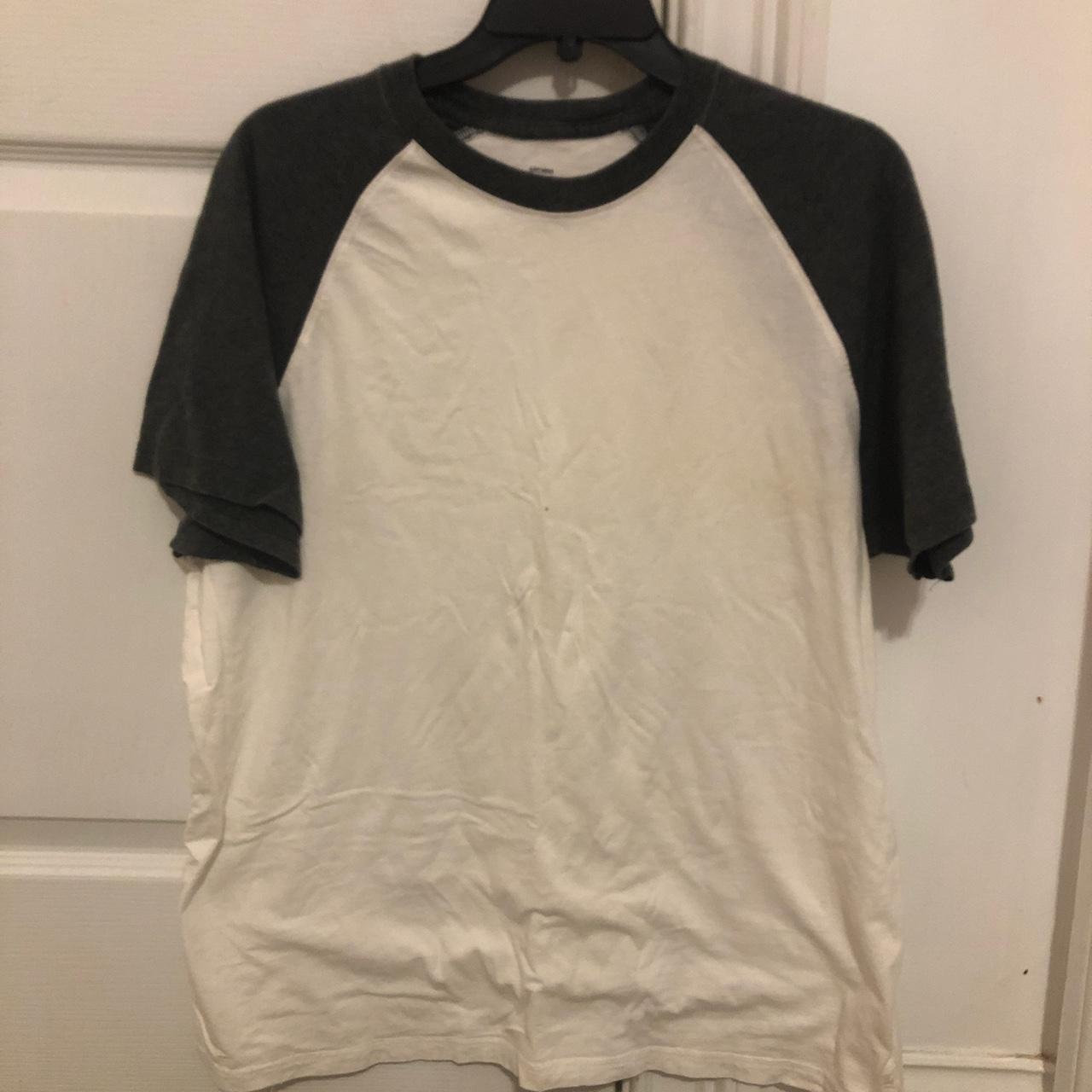 Old navy white and grey shirt Size men’s... Depop