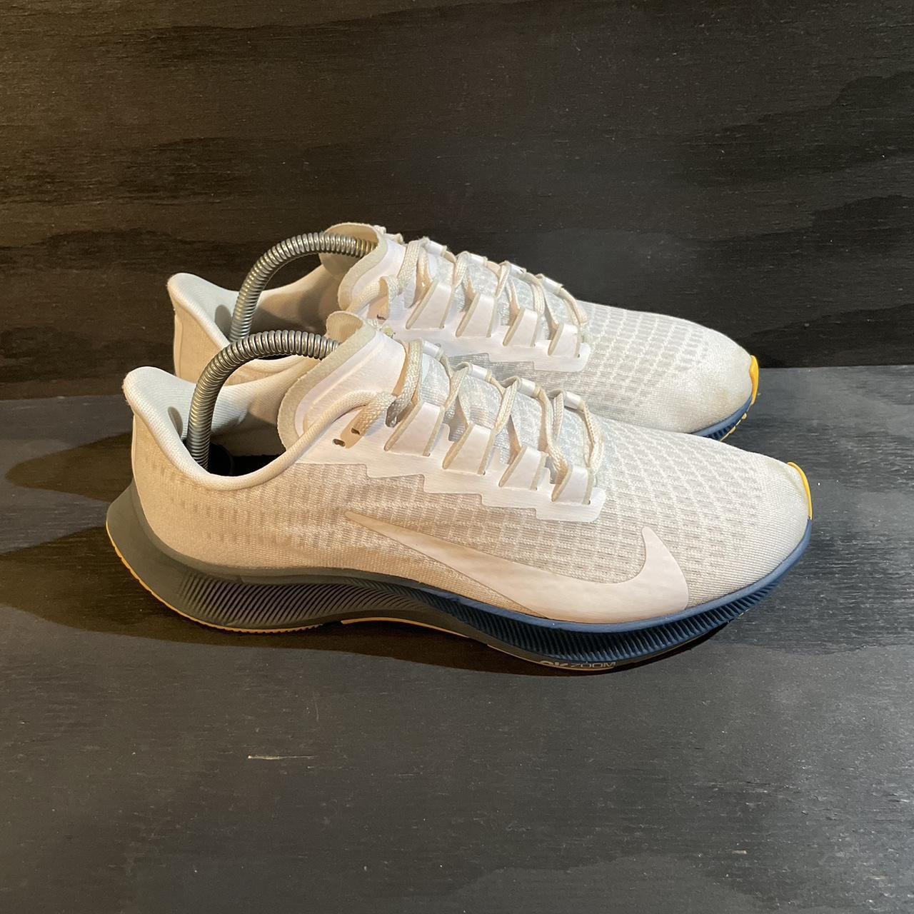 nike pegasus white womens