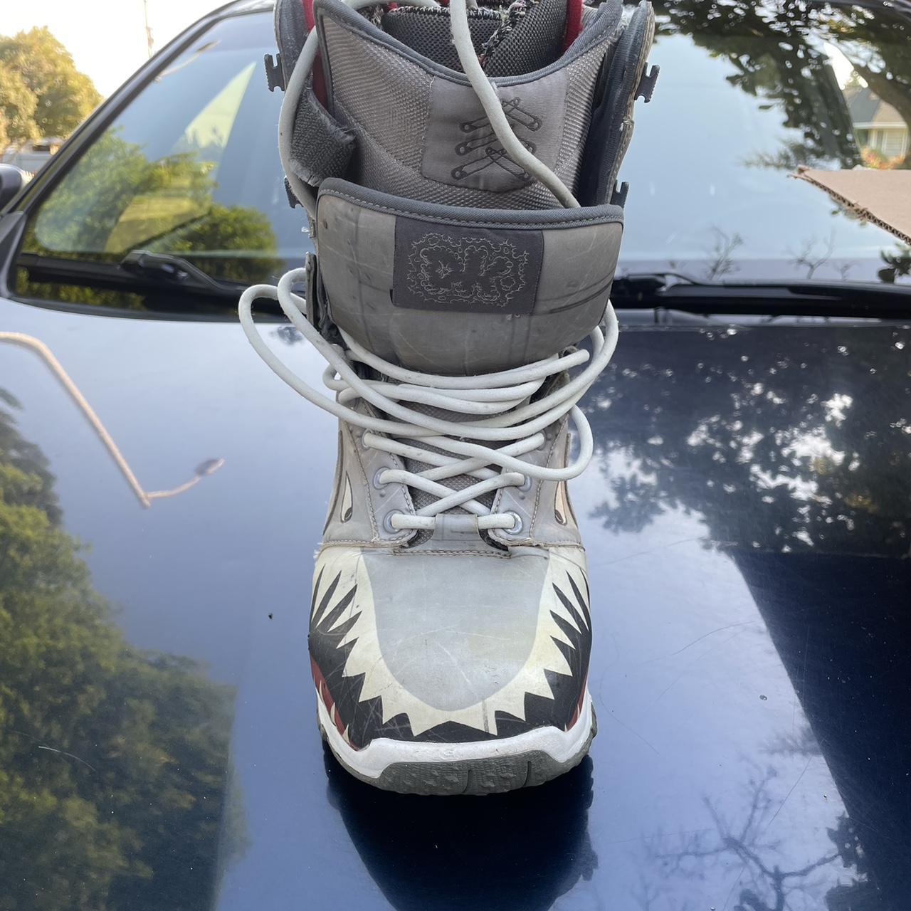 nike snowboarding boots size 11