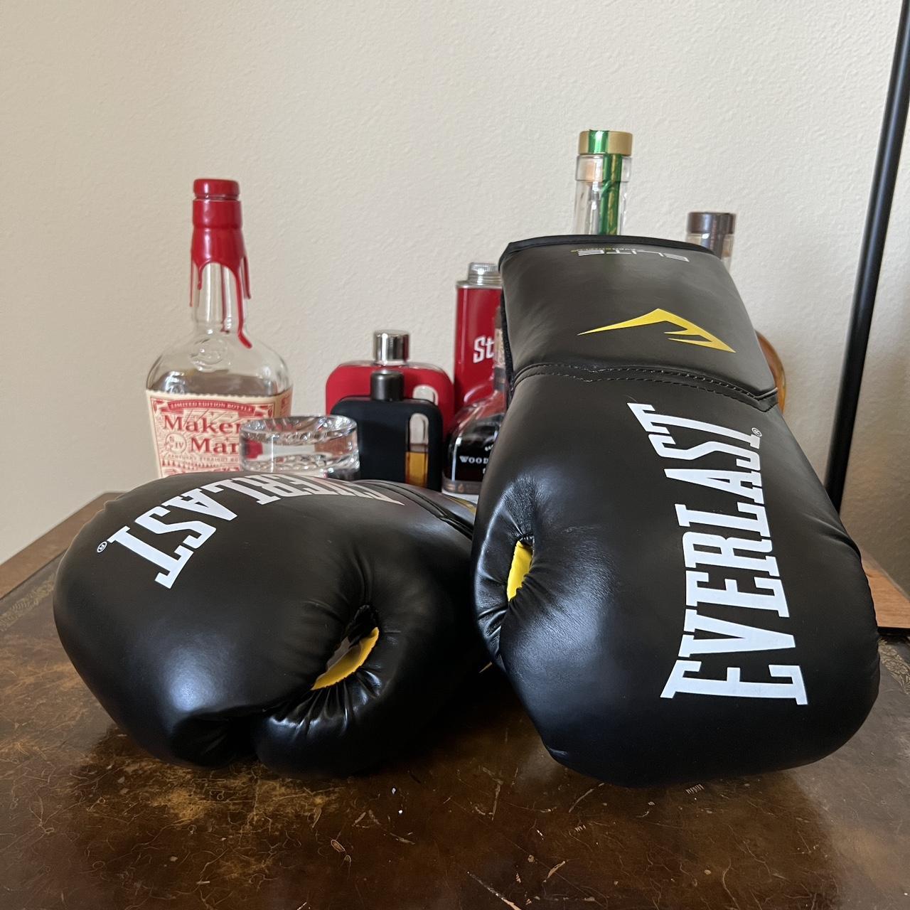 Everlast Pro Style Elite Boxing Gloves are ideal for... - Depop