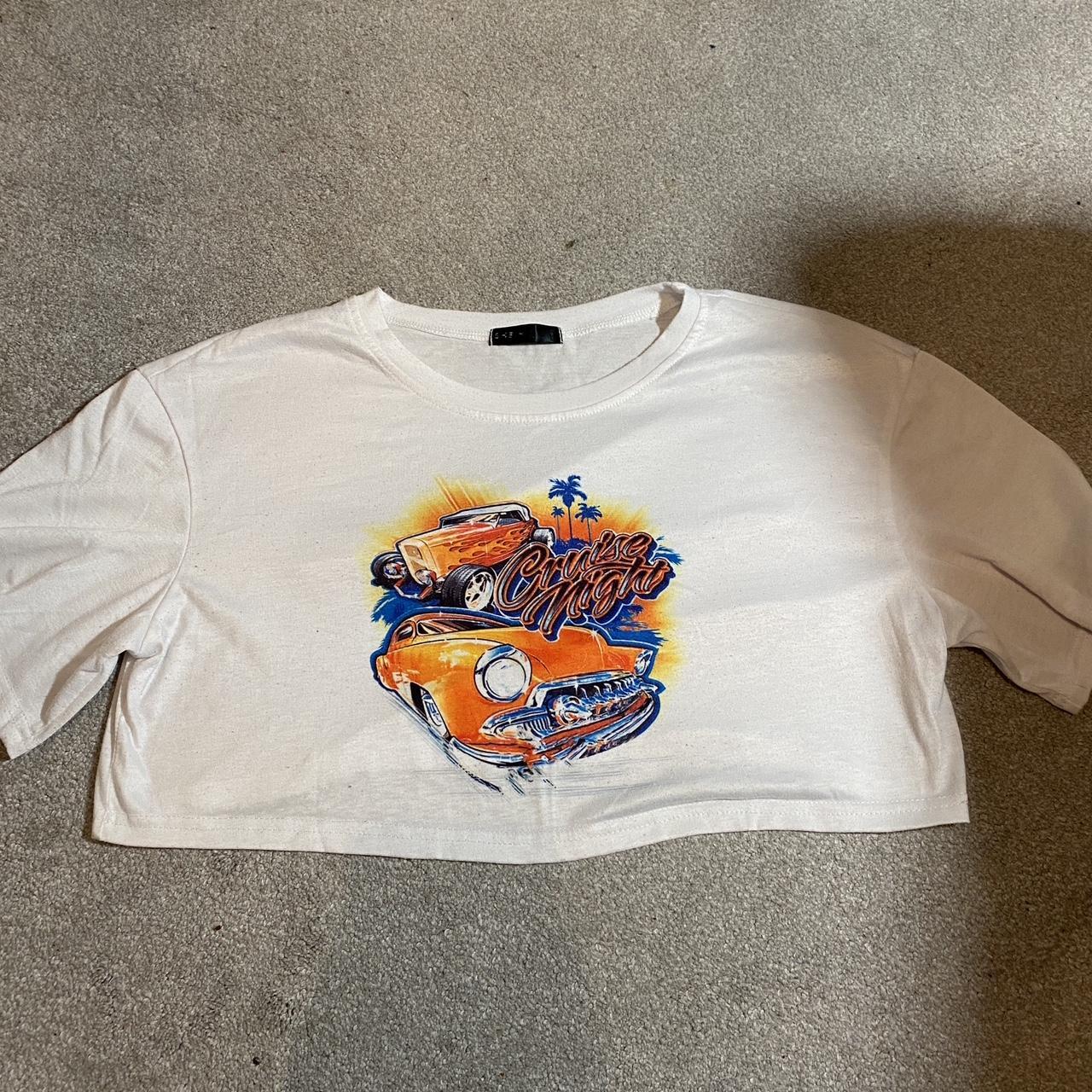 Cropped Y2k white top with graphic Open to offers! - Depop