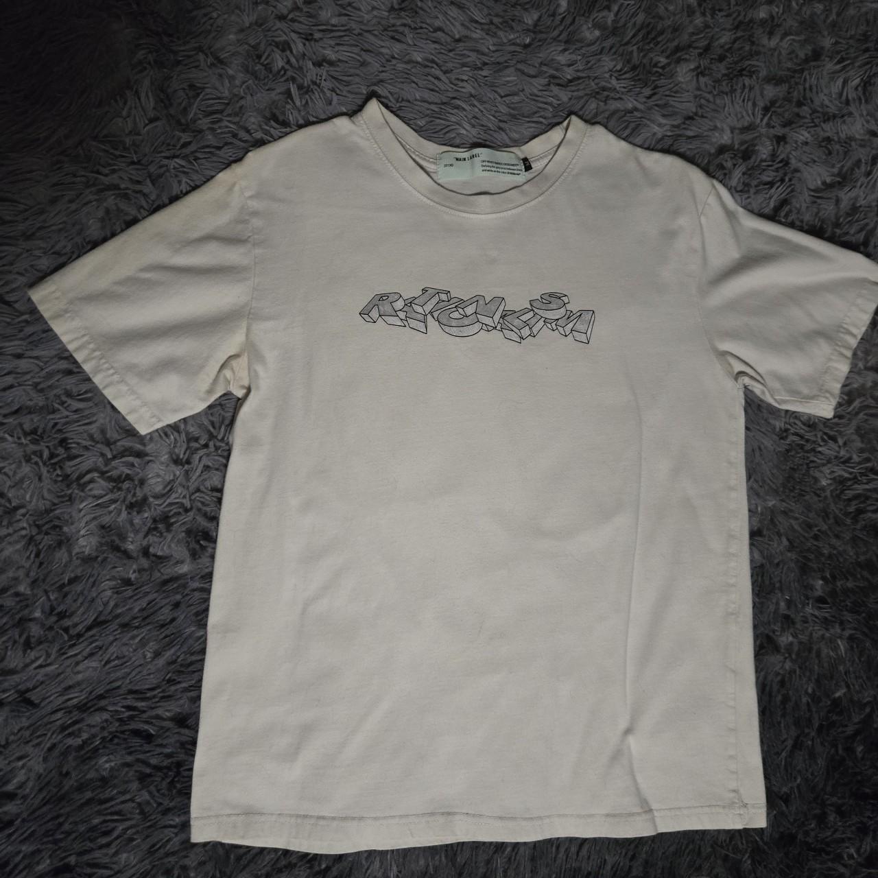 item listed by lillisalou
