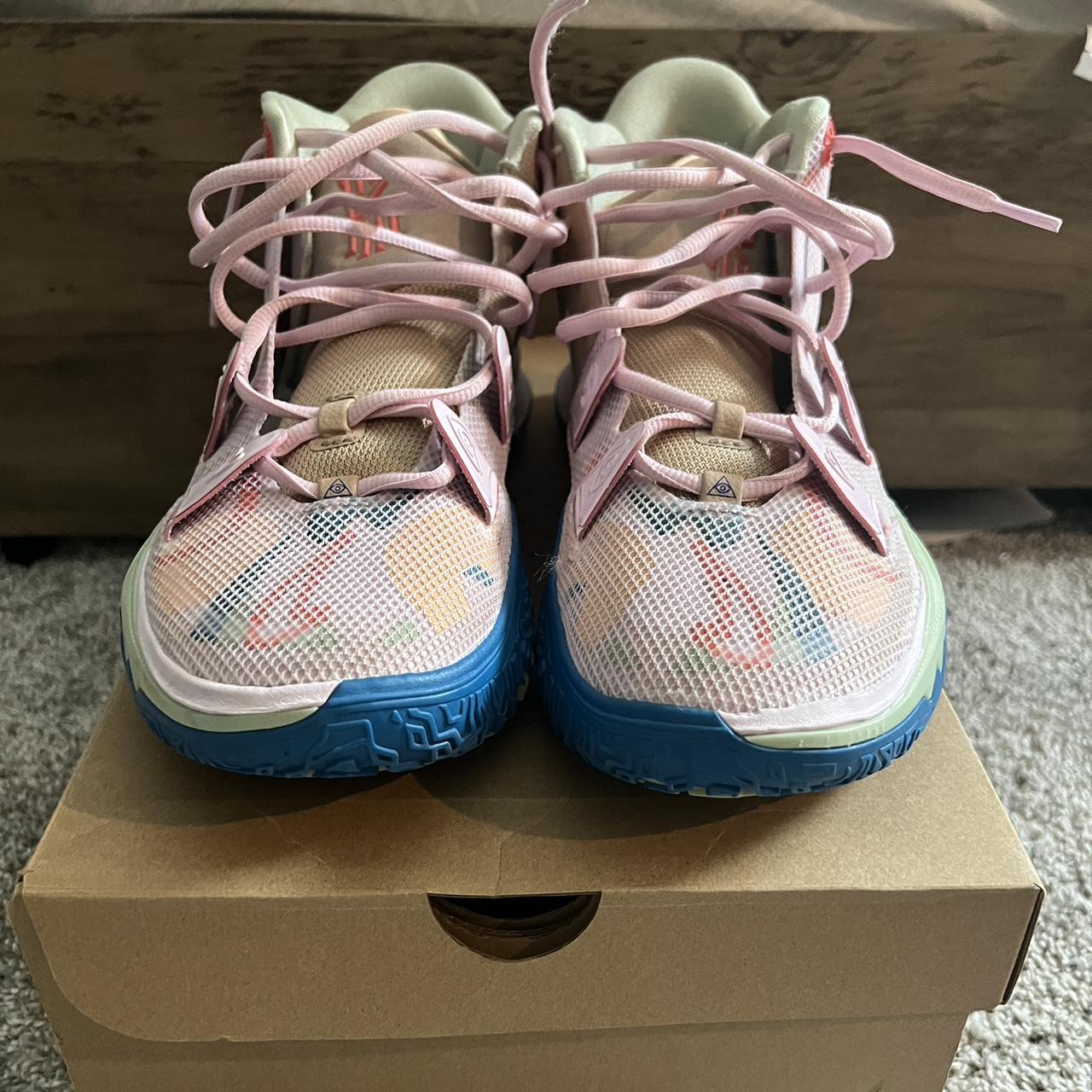 kyrie 7 pink
