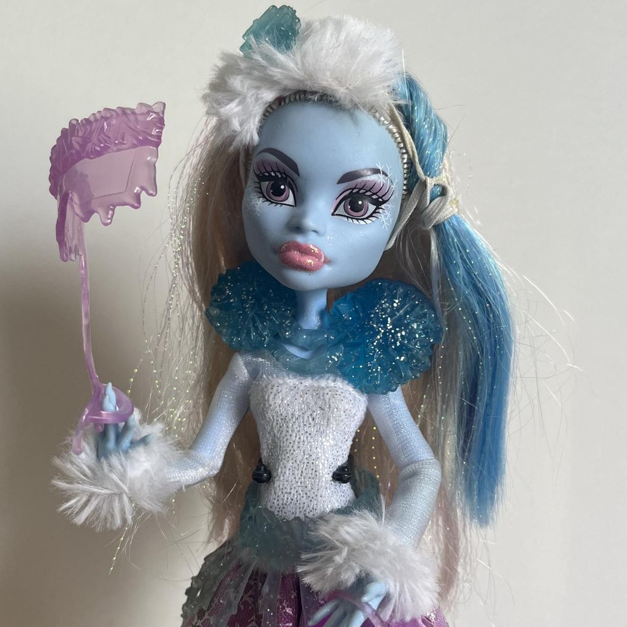 Gen 1 Monster High Ghouls Rule Abbey Bominable. In... - Depop