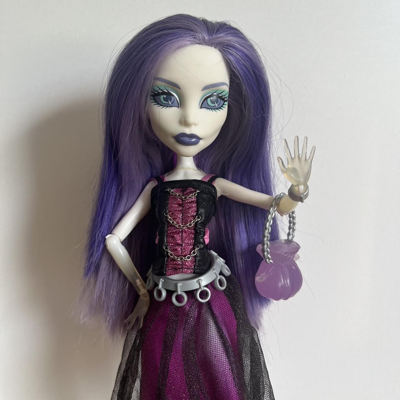 Gen 1 Monster High Spectra Vondergeist Doll in good... - Depop