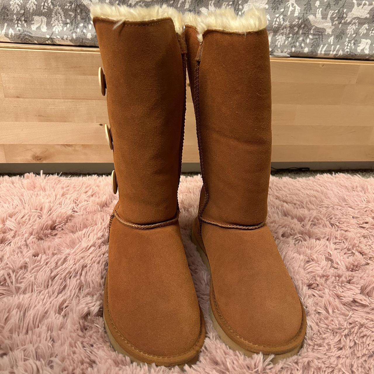 Ugg bailey button size on sale 8