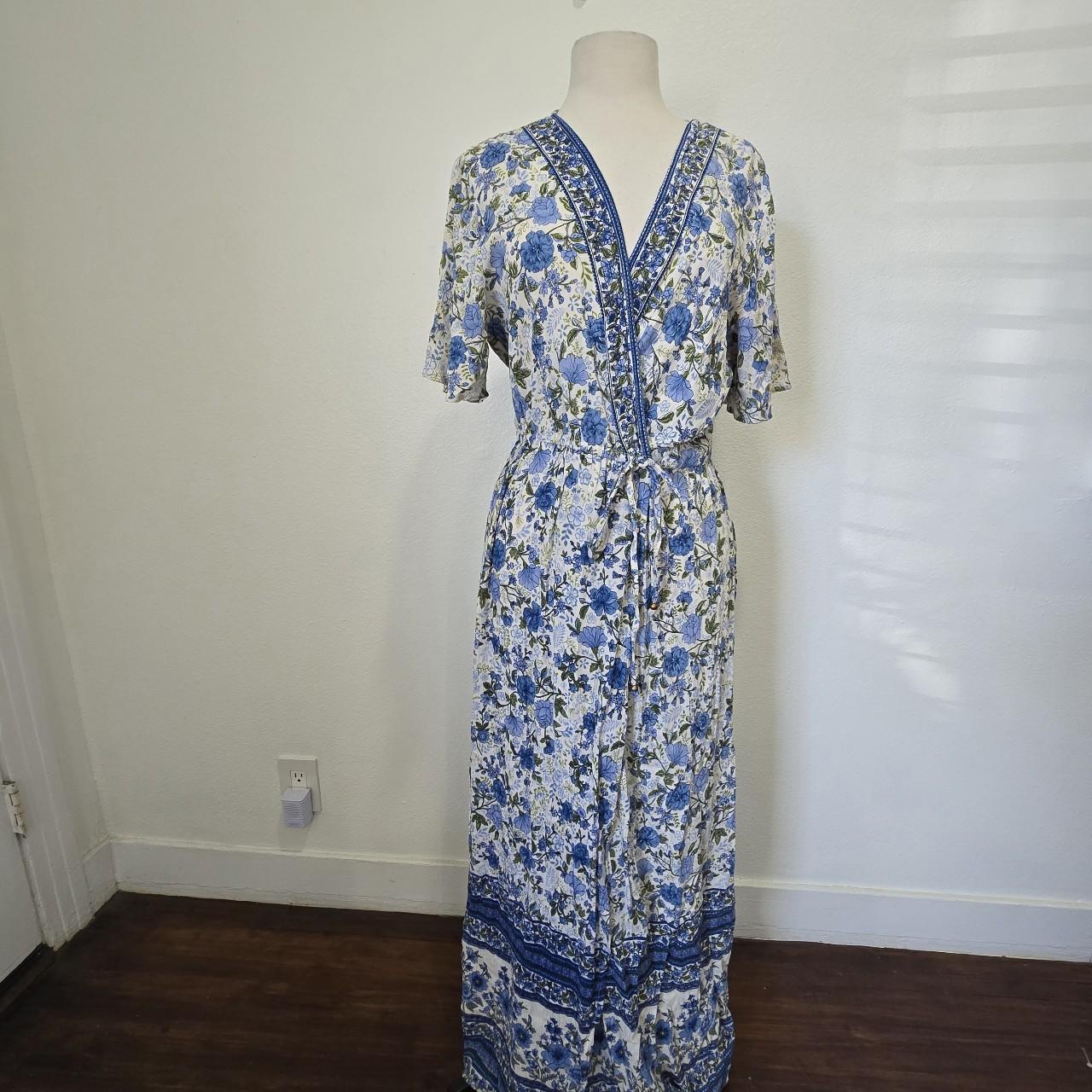 item listed by elsi1081