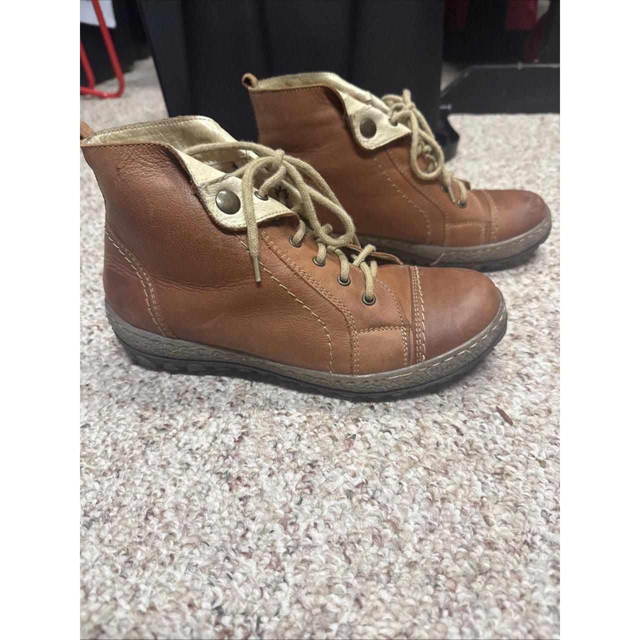 Source Unknown Women's Boots - Brown - US 6 – V I… - image 1