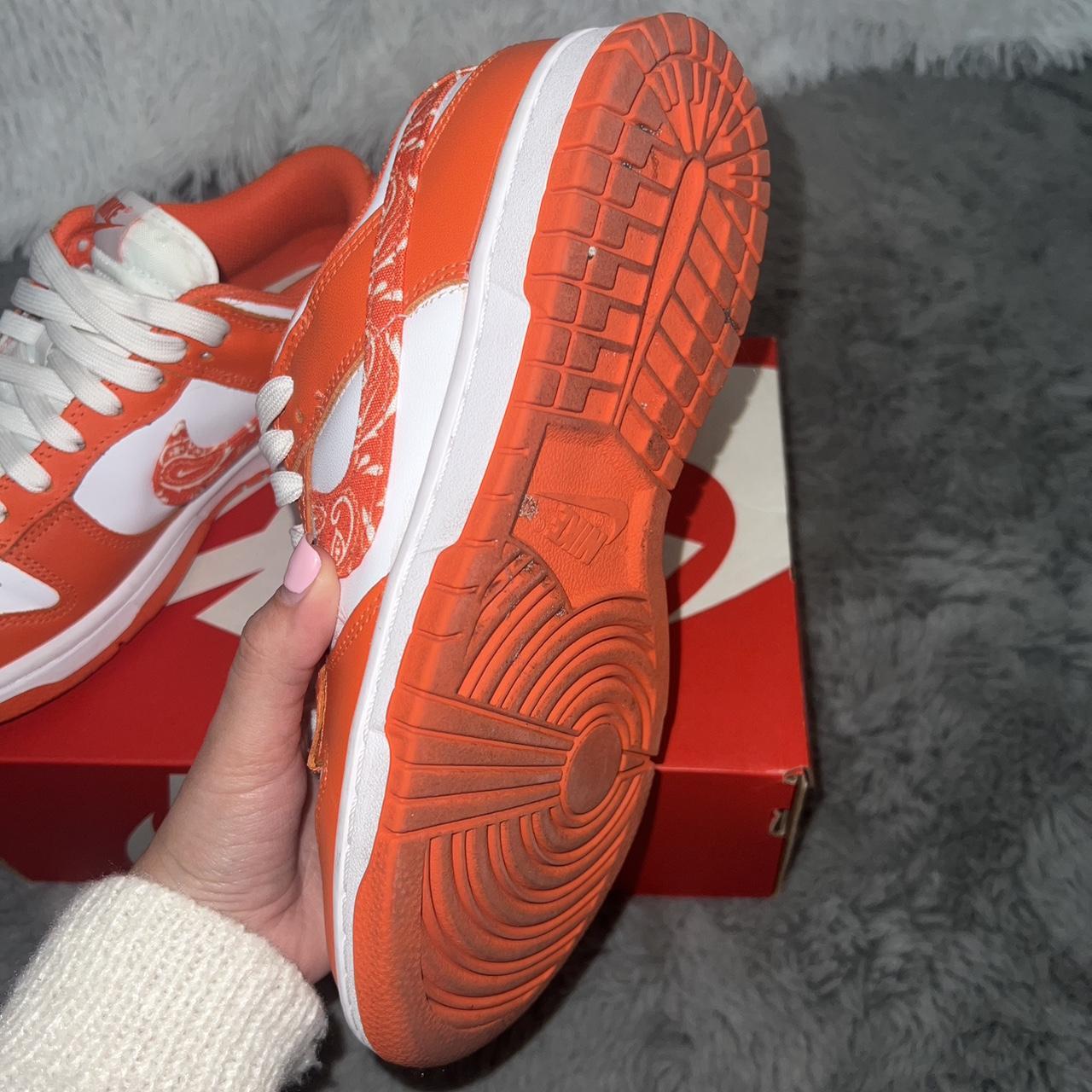 barely orange dunks