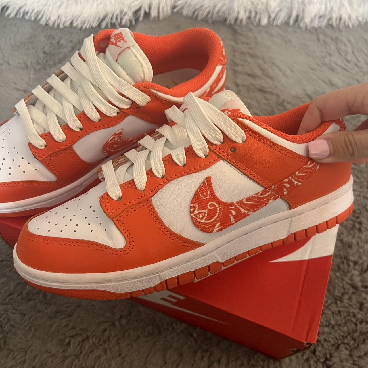 barely orange dunks