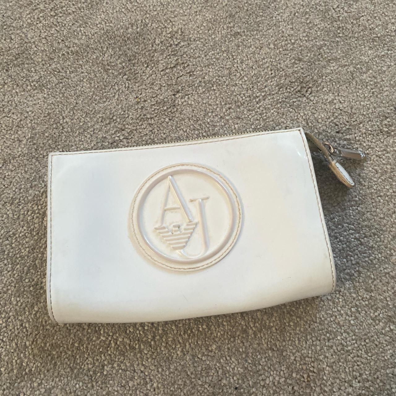 item listed by h31aina