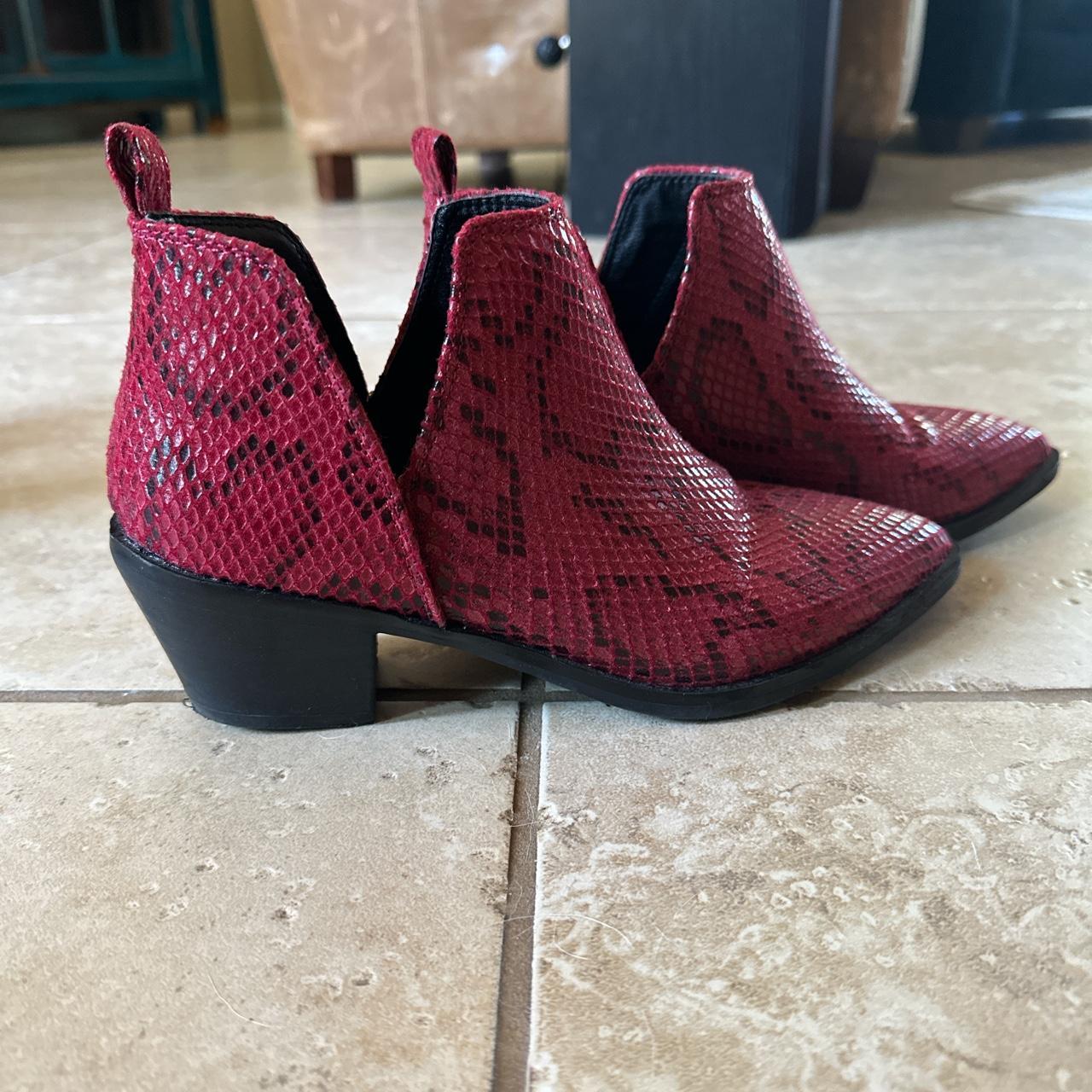 Red best sale snakeskin boots