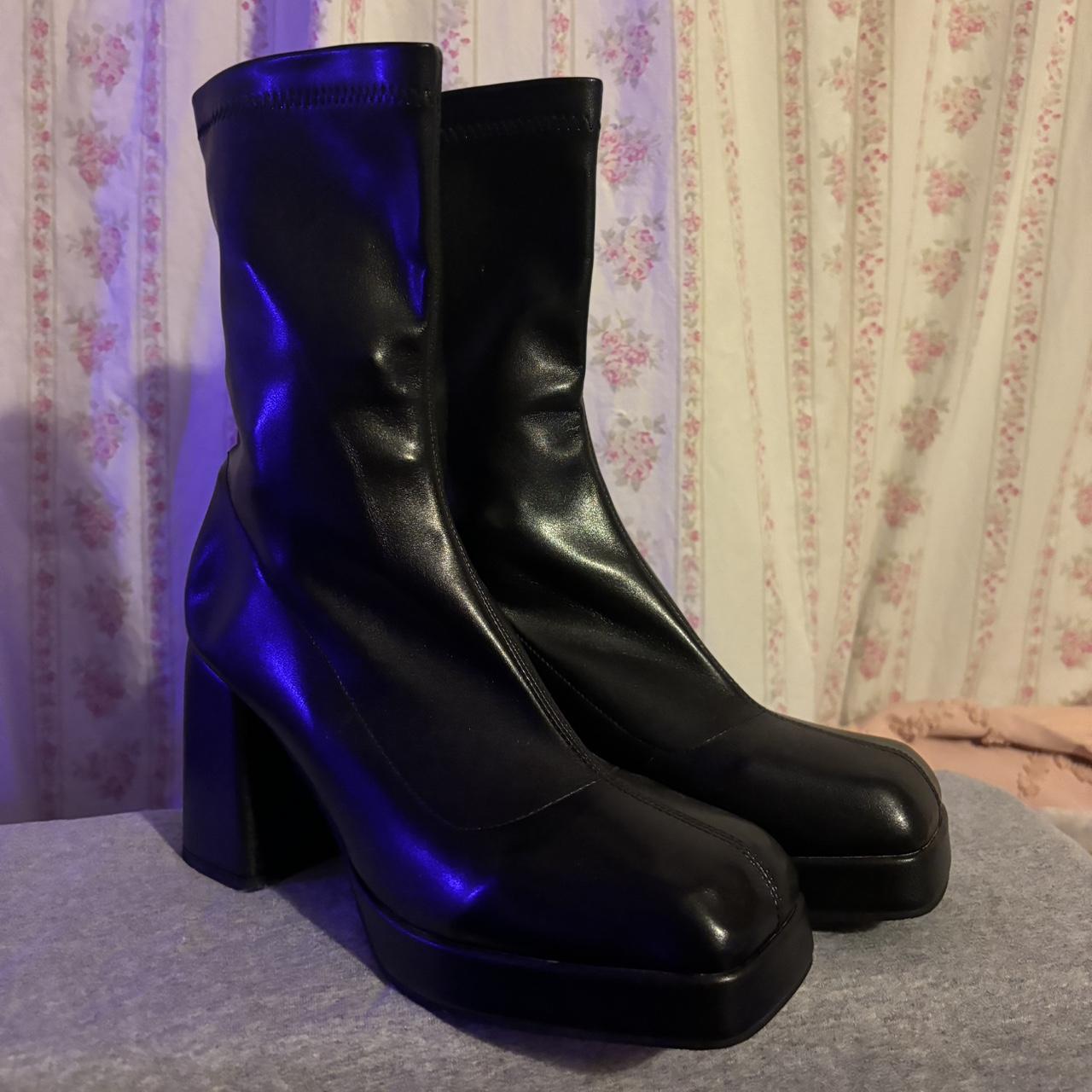 Steve madden 2024 90s boots