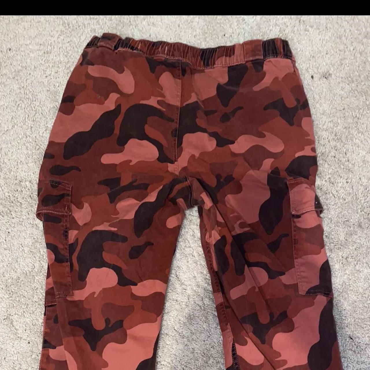 Hollister on sale camouflage pants