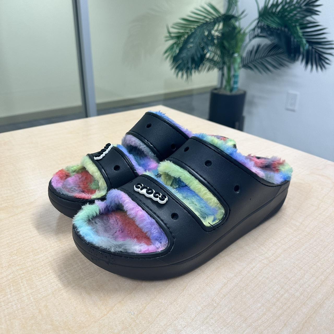 Black rainbow online crocs