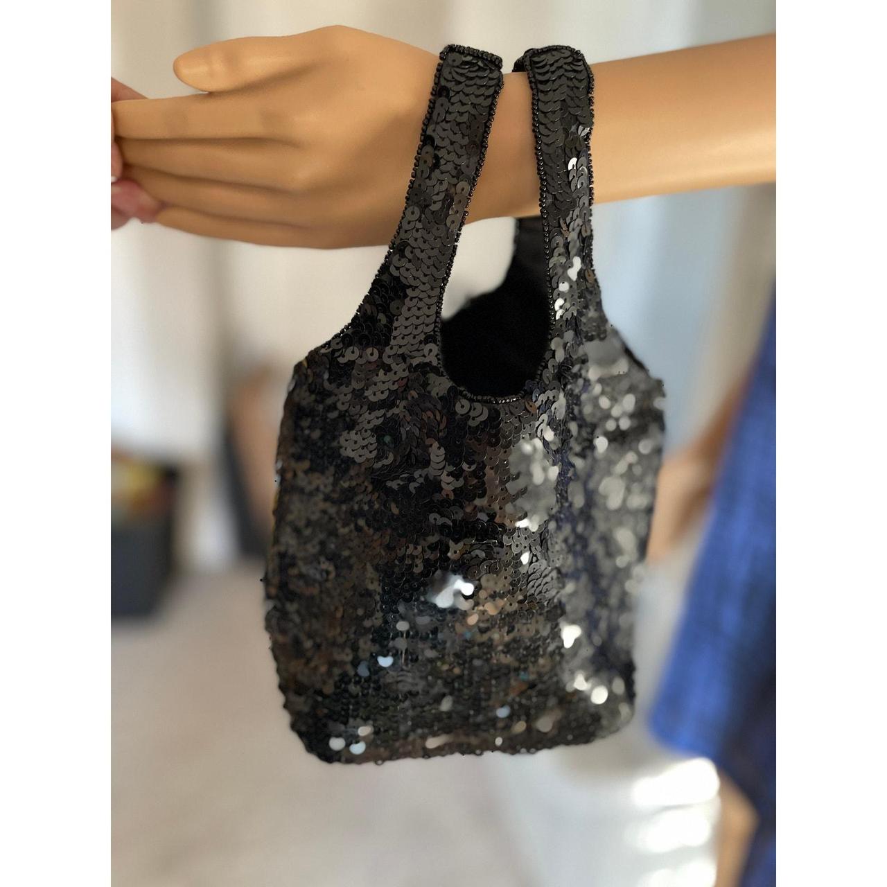 item listed by kikidressup