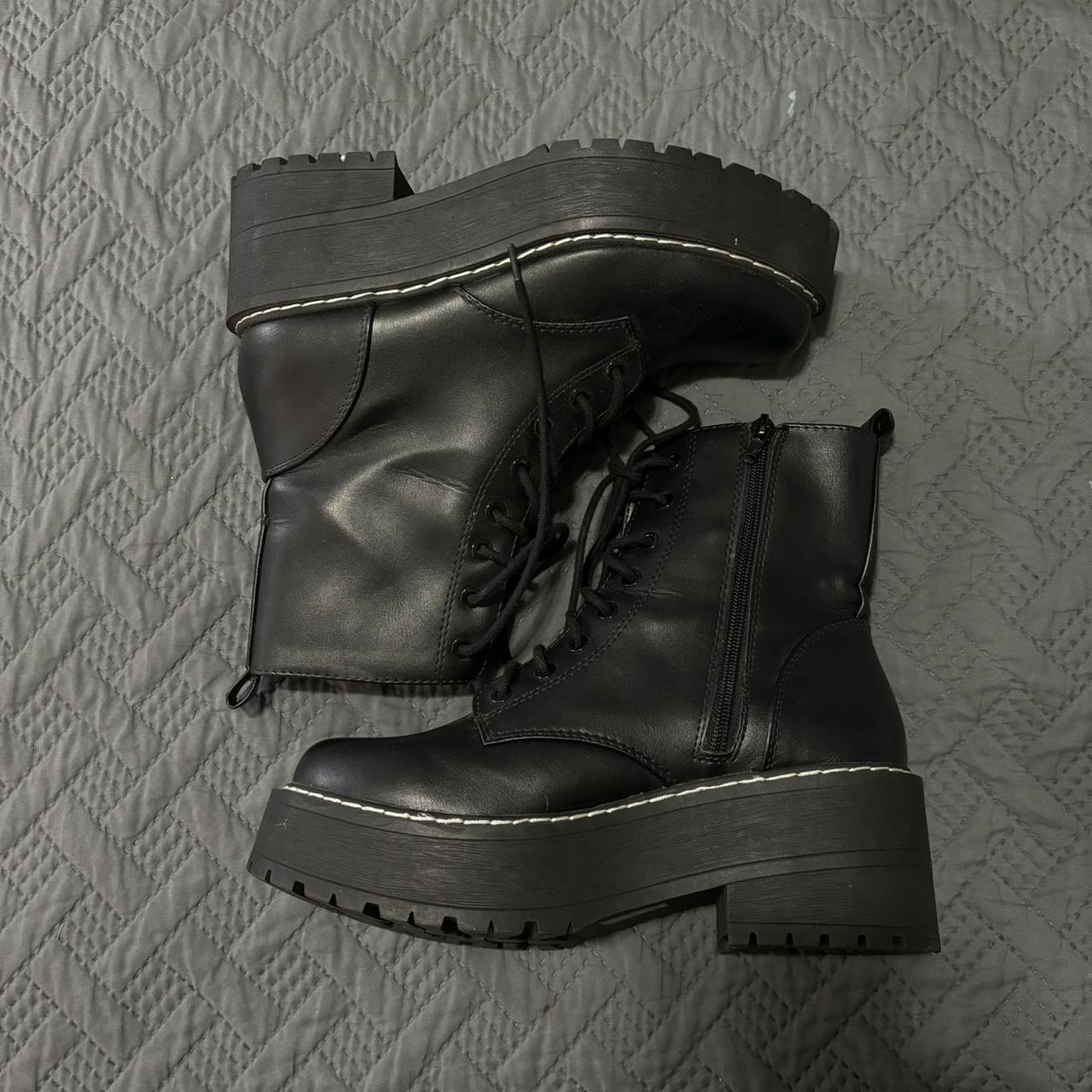item listed by bri4nuh