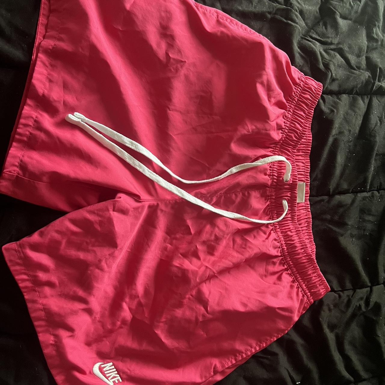 mens athletic pink nike