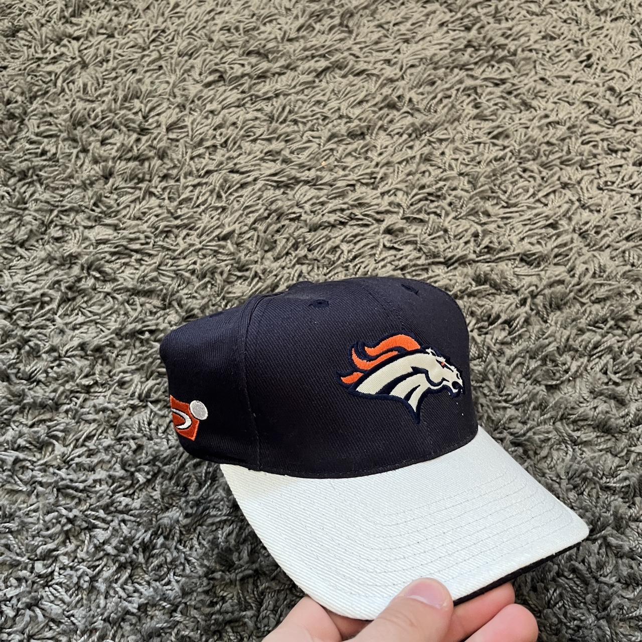 item listed by stewartsneaks
