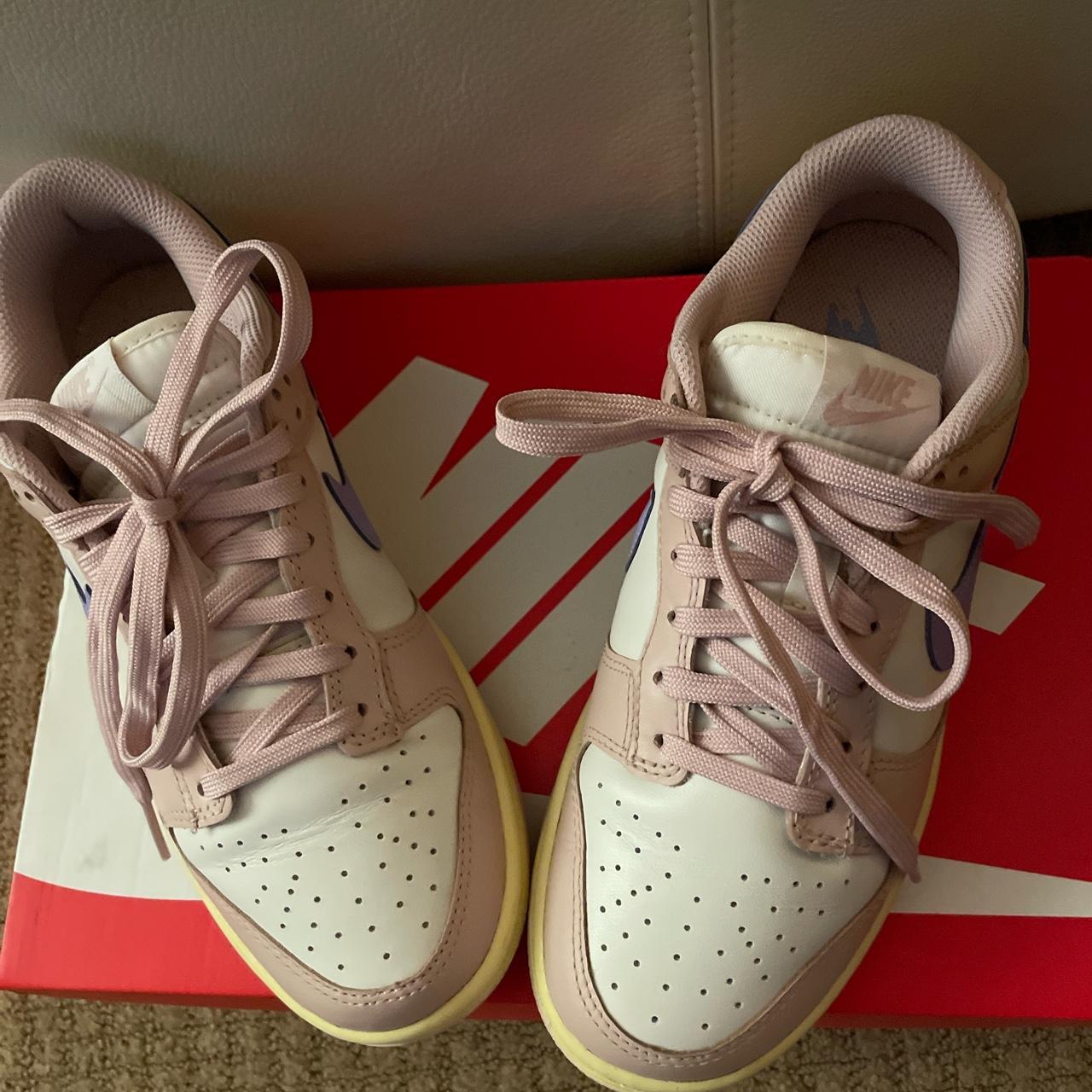 mens pink nike dunks