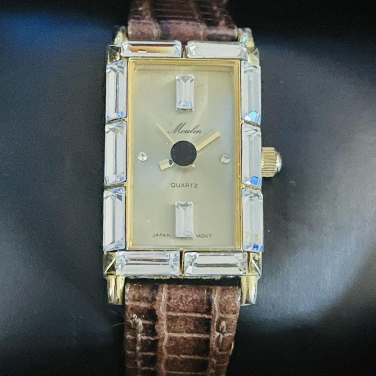 What brand is this : r/Watches