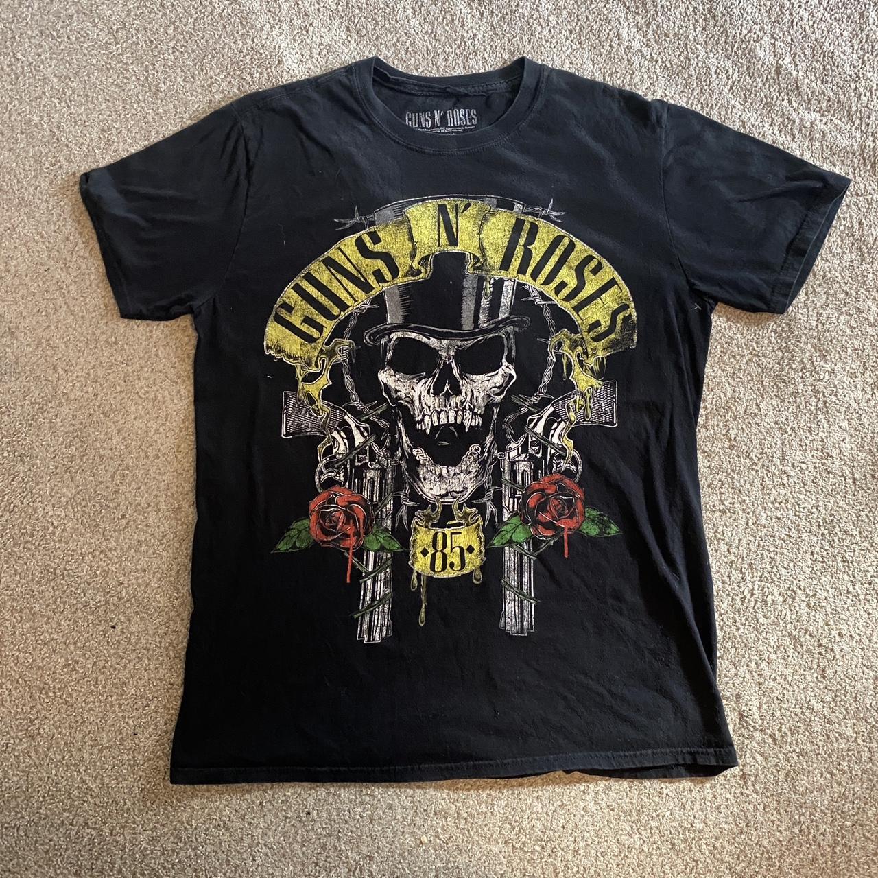 Guns N’ Roses 🔫🌹 T-Shirt FREE SHIPPING 📦 Quality... - Depop