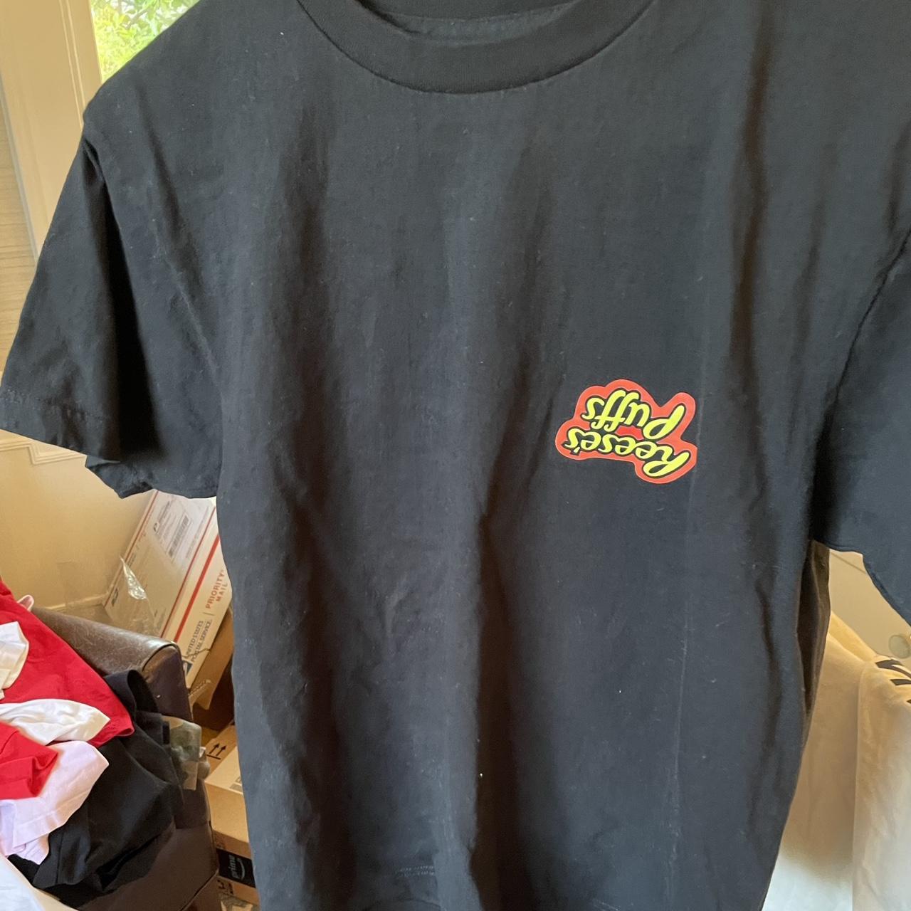 人気話題コラボ！Travis Scott McDonald's Order Here Tee Black Travis Scott x McDonald's Sesame II T-Shirt Black/Red Men's