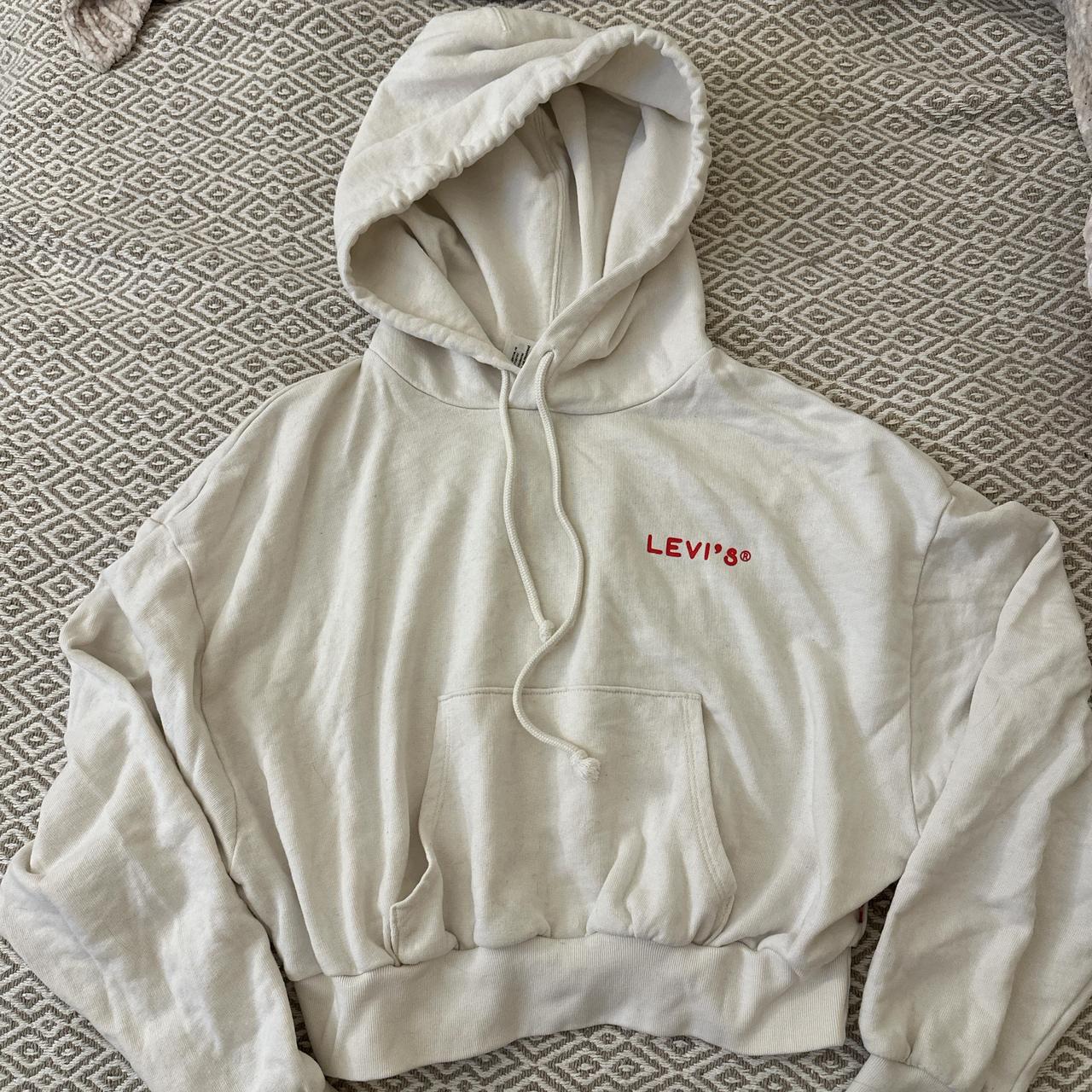 Levi's cream and white cropped hoodie #levis Depop