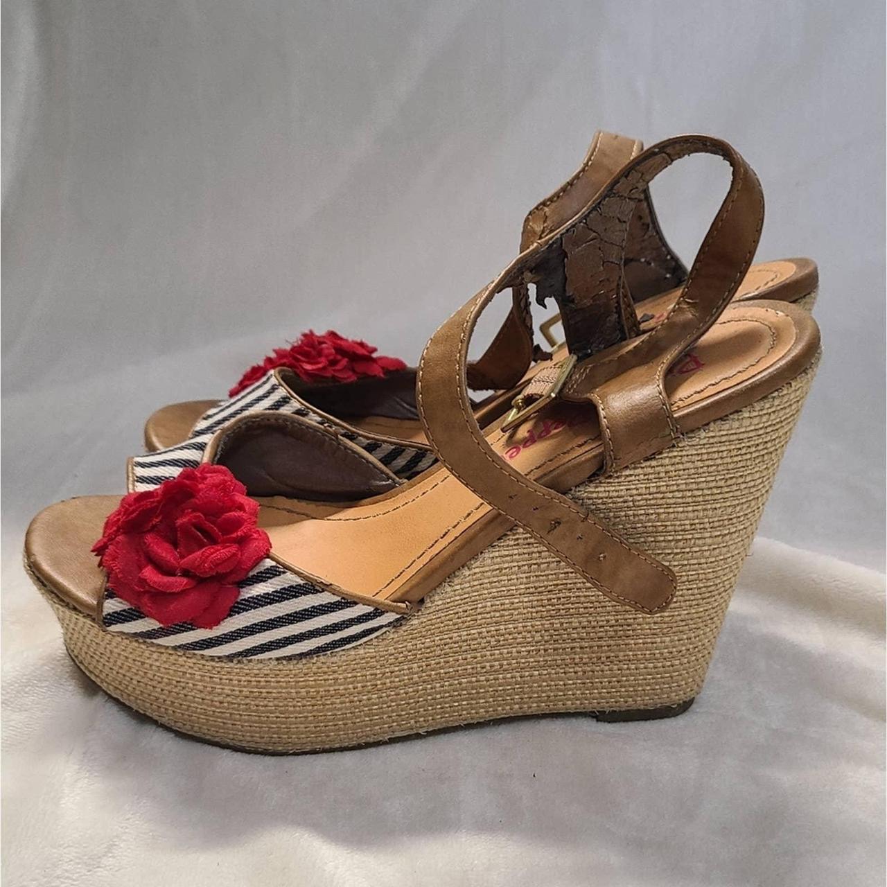 Pink Pepper Women s Wedge Sandals Size 8 Depop