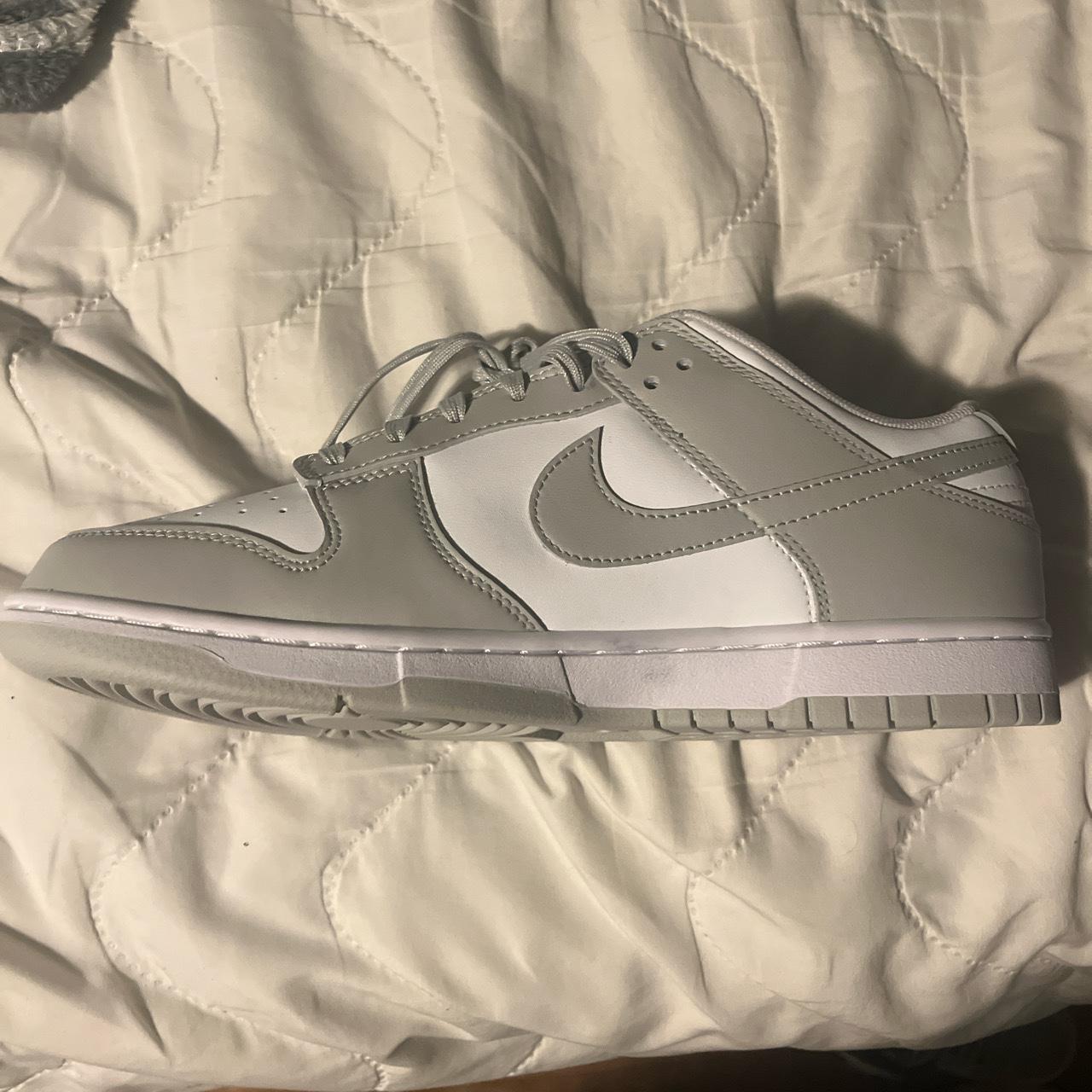 neutral gray dunks