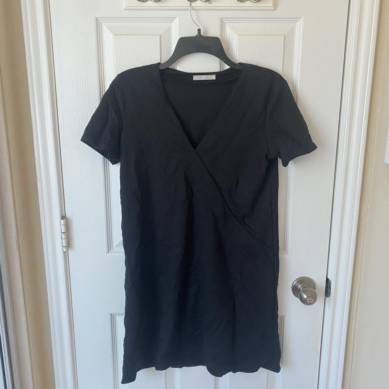 Zara WB Collection Dress $8 Black V neck dress Depop