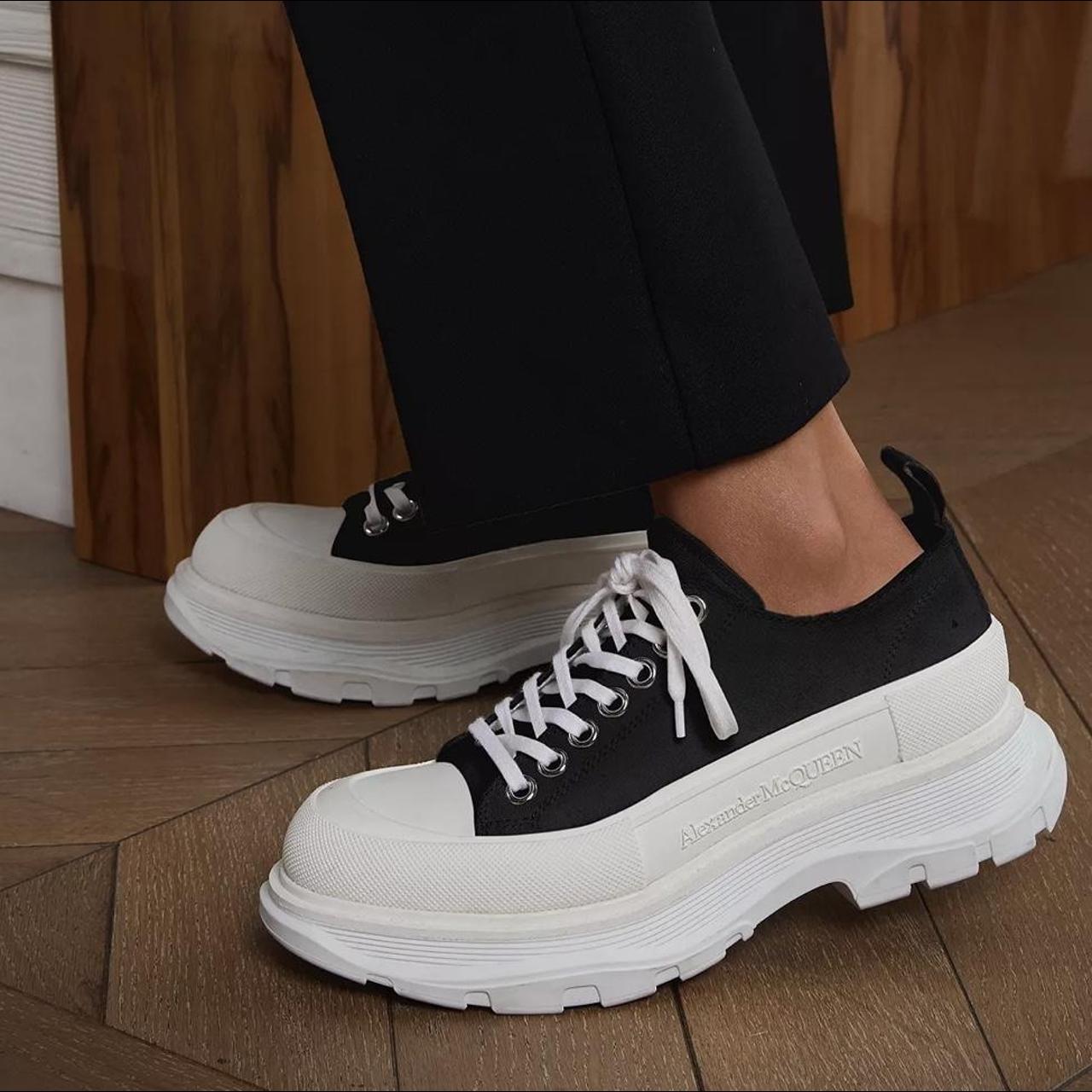 Alexander Mcqueenトレッドスリック レースアップ スニーカー37