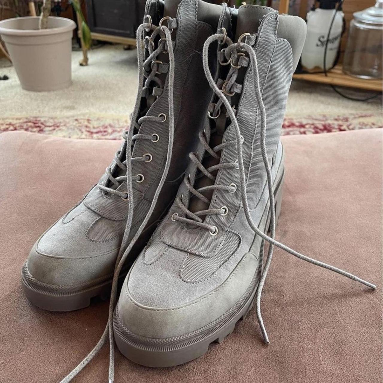 size 10 combat boots