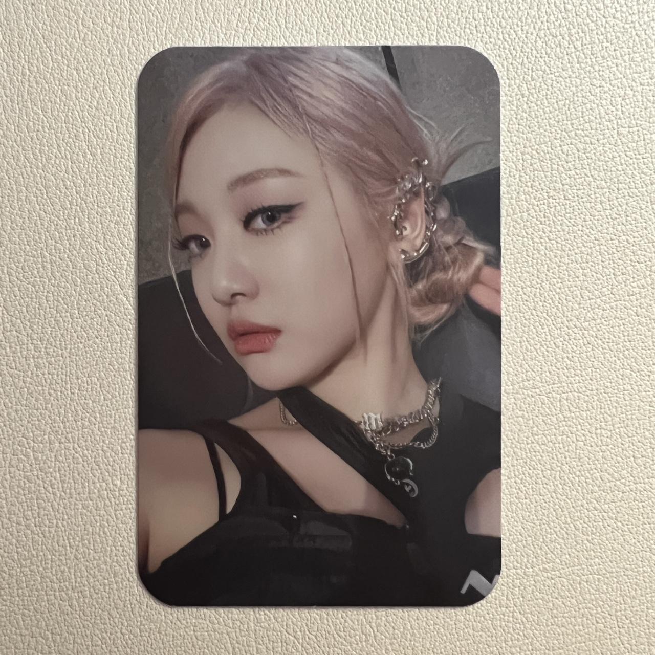 Aespa -Girls Deluxe box official photocard pc (Karina