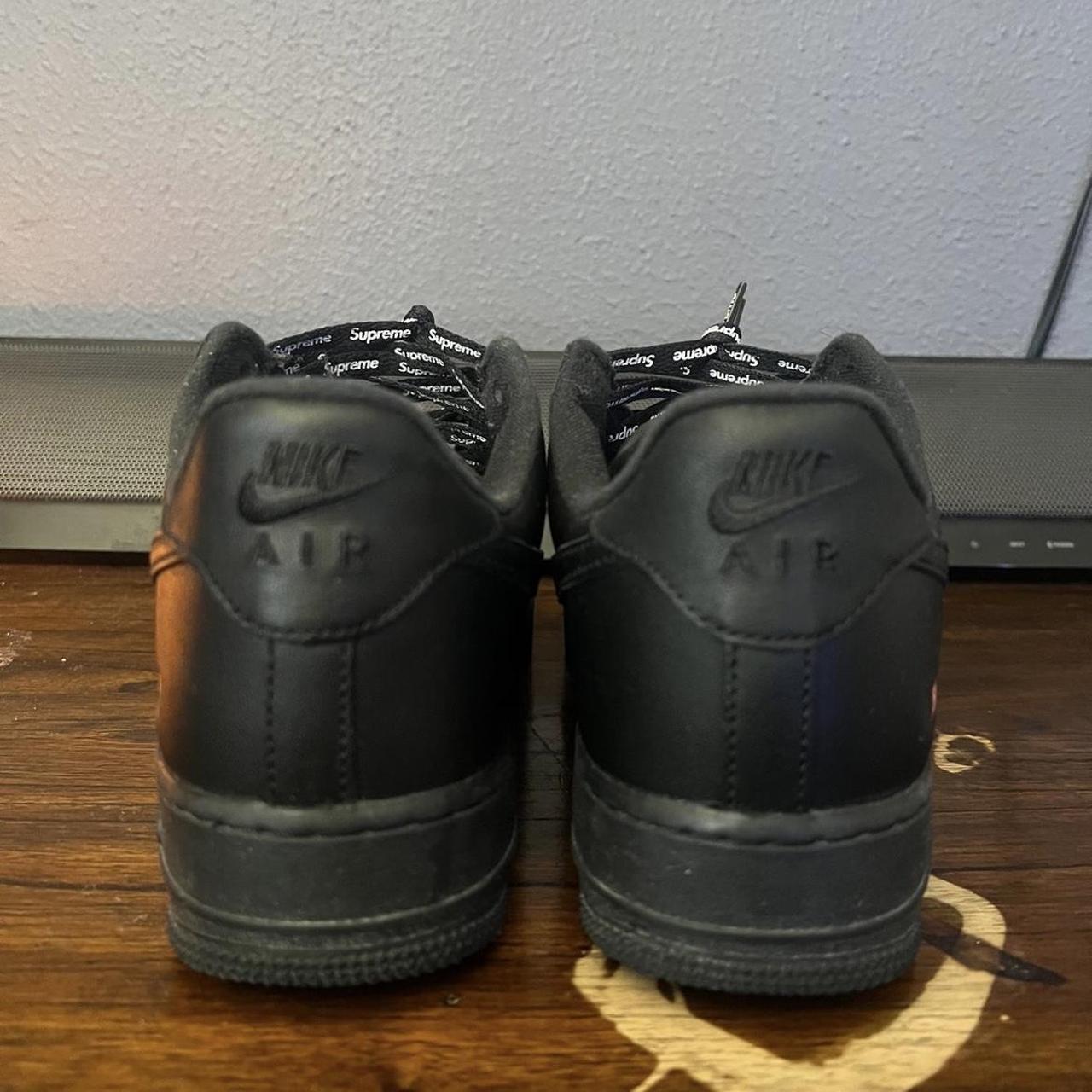 Supreme Air Force 1 Black Sz10 Lightly used with og - Depop