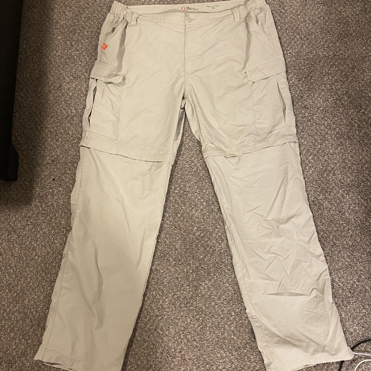 Cargo Pants turn into shorts Depop