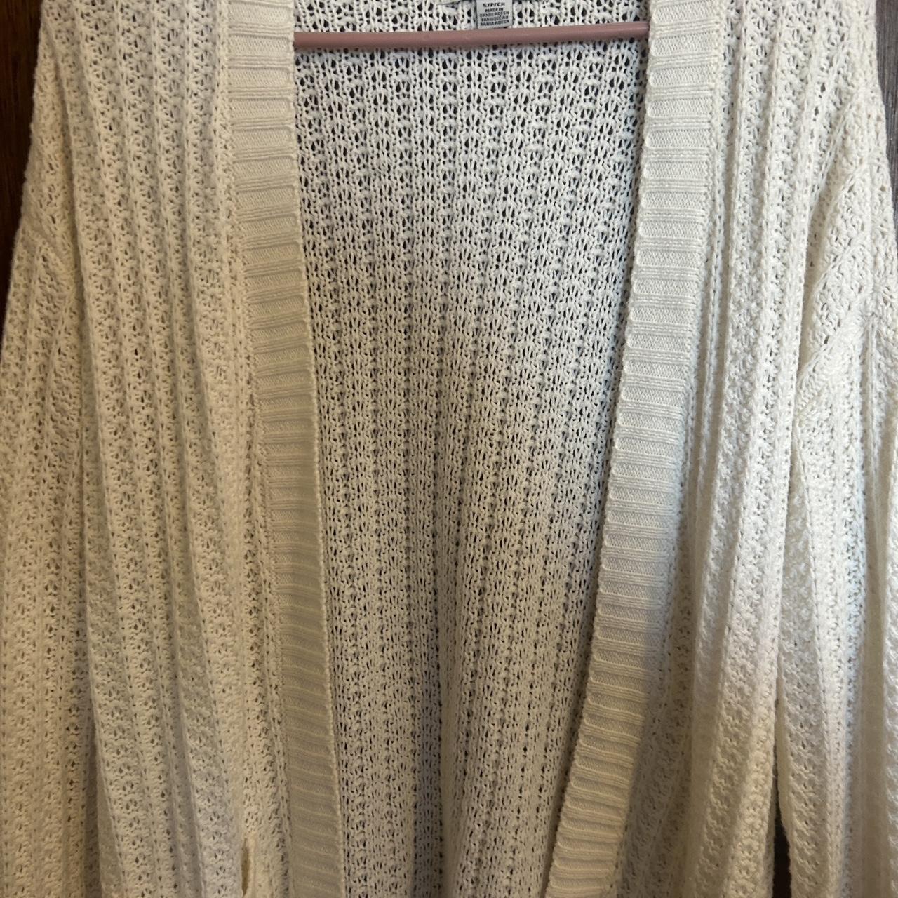 White American Eagle knit cardigan size small - Depop