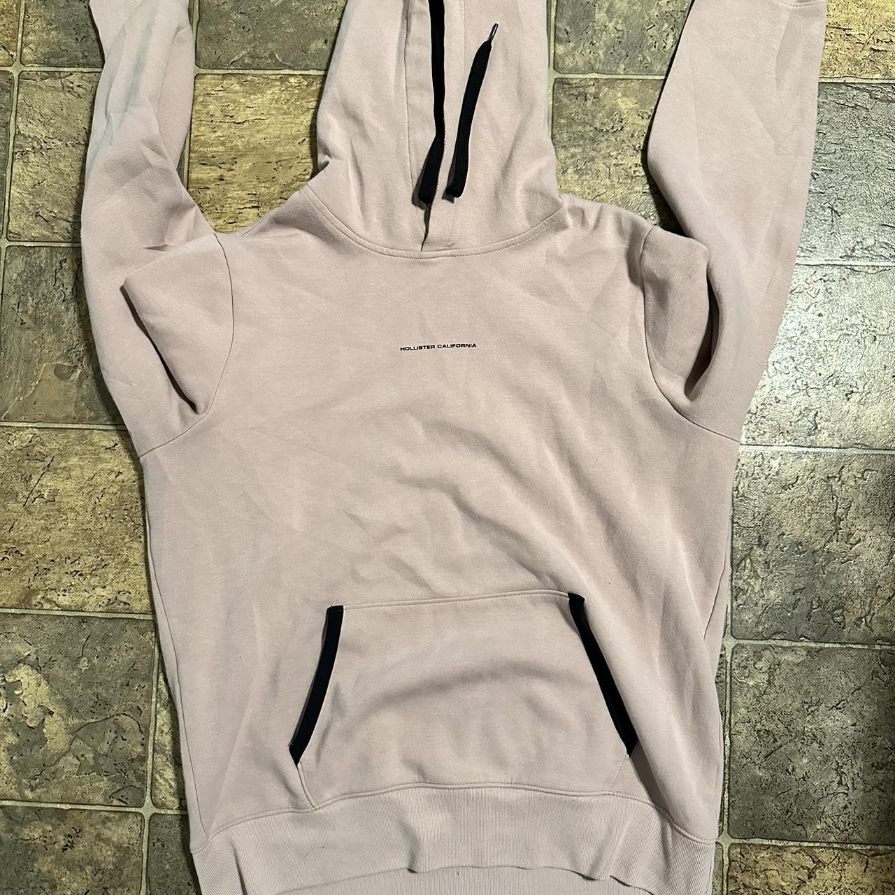 Light Pink Hollister Hoodie 🍭 Size Large Hoodie... Depop