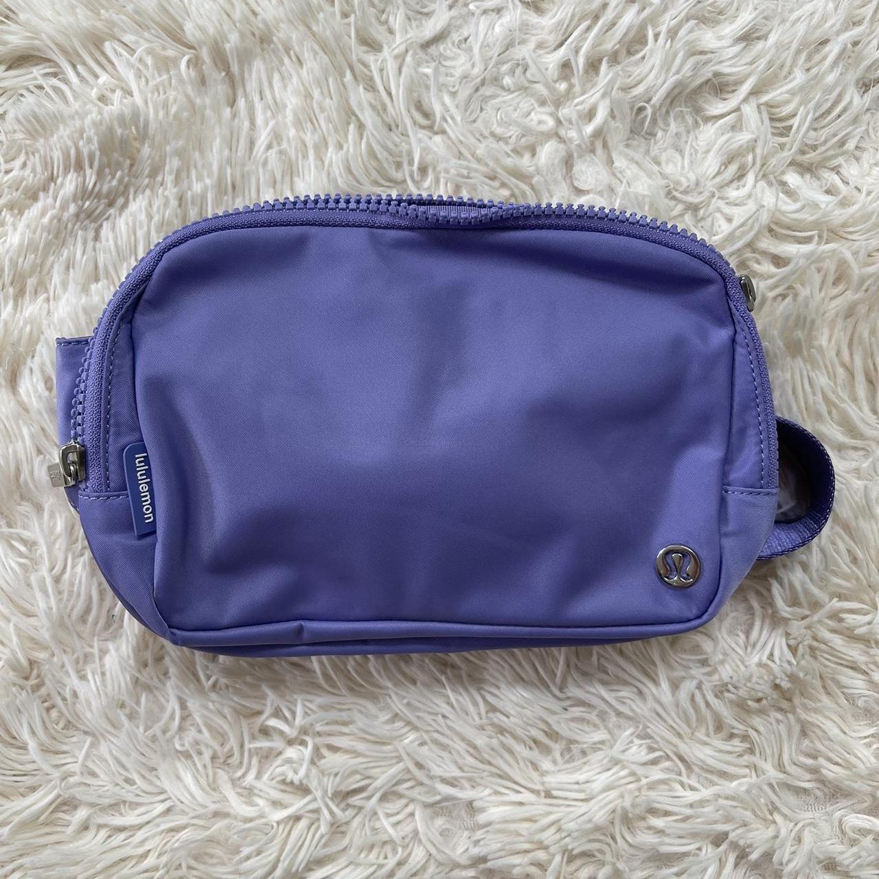 NWOT deals BELT BAG LULULEMON