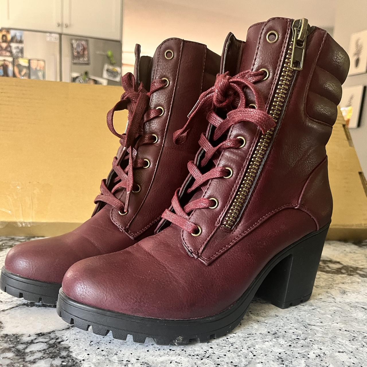 Shoedazzle hot sale red boots