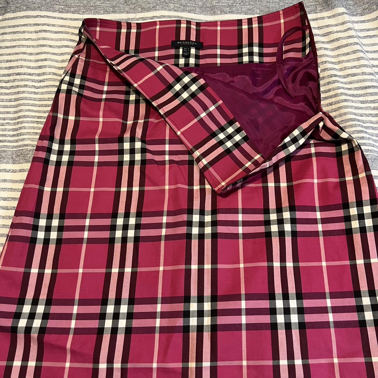 Burberry skirt size 4 hotsell